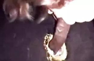 XXX యువ రష్యన్ అమ్మాయి లాగుతుంది mohnatka