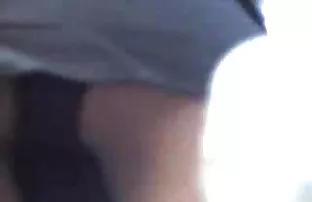 XXX మహిళ వద్ద సంజ్ఞ Fucks boyfrendom తో ఒక చిన్న పాయింట్