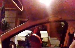 XXX వ్రేళ్ళతో ఆమె షవర్ లో మాటలను