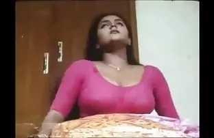 XXX అందమైన ప్రేమికులు చేయడం ముధీరిన సెక్స్