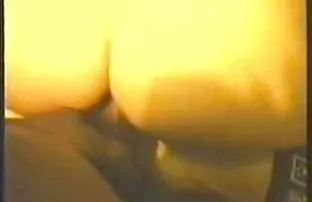 XXX న ఇబ్బంది పెట్టాడు వంటగది పట్టిక యువ అందంగా