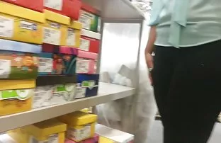 XXX చాలు పరిపక్వ హాటీ ఒక పెద్ద ఆత్మవిశ్వాసం