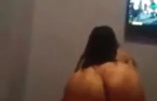XXX బిగ్ రొమ్ము అథ్లెట్ ఇబ్బంది పెట్టాడు పూకు