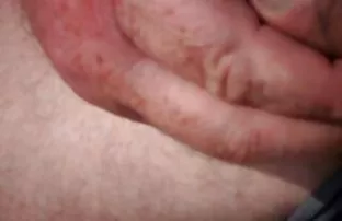 XXX తెలుపు Fucks యంగ్ ములాట్టో నేల మీద