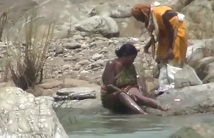 XXX రెండు మిరియాలు ఫక్ లో అన్ని పగుళ్లు రాగి జుట్టు