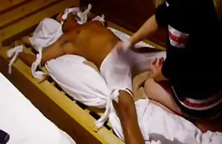 XXX తాత మారుతుంది గుచ్చి ధాహంగా నిపుల్