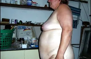 XXX రష్యన్ జంట సంతోషాన్ని మంచం మీద