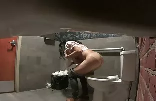 XXX పరిపక్వ మరియు చిన్న titted fuck విద్యార్థి